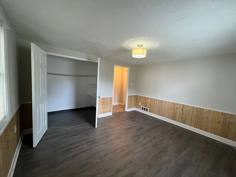 1508 Beechwood Dr — Photo 6