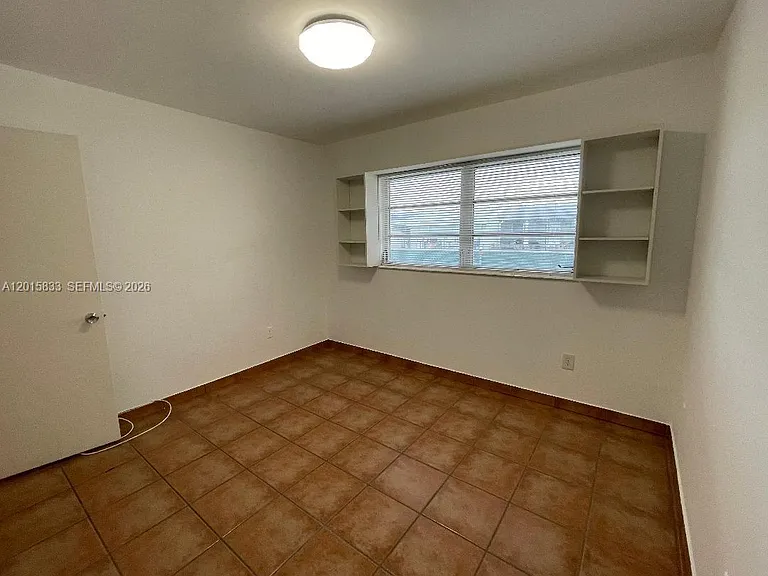 10112 SW 20th St — Photo 10