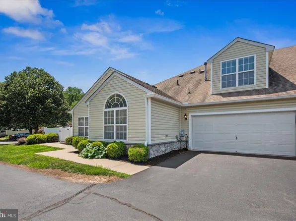 182 Federal Point Blvd, Lawrence Township, NJ 08648