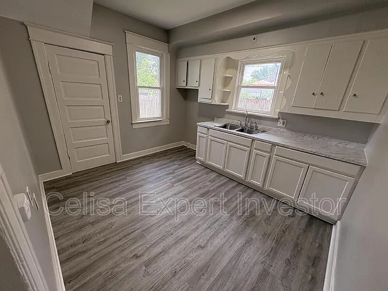 448 W Wildwood Ave — Photo 4