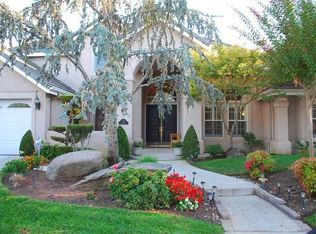 1573 E La Quinta Dr, Fresno, CA