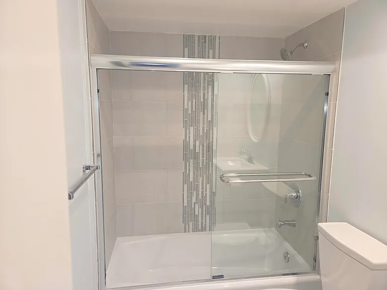 110 Shore Ct #112B — Photo 16
