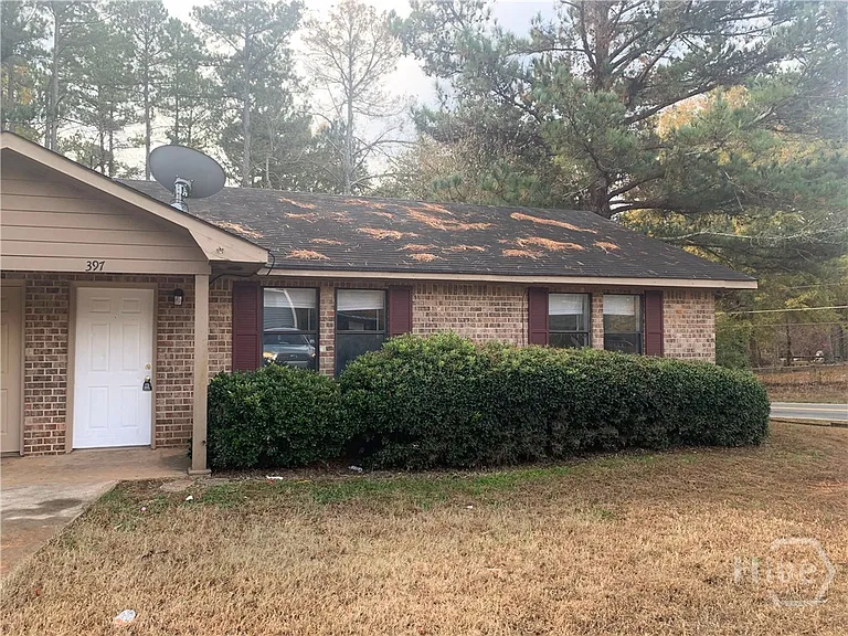 397 Fowler Dr — Photo 2