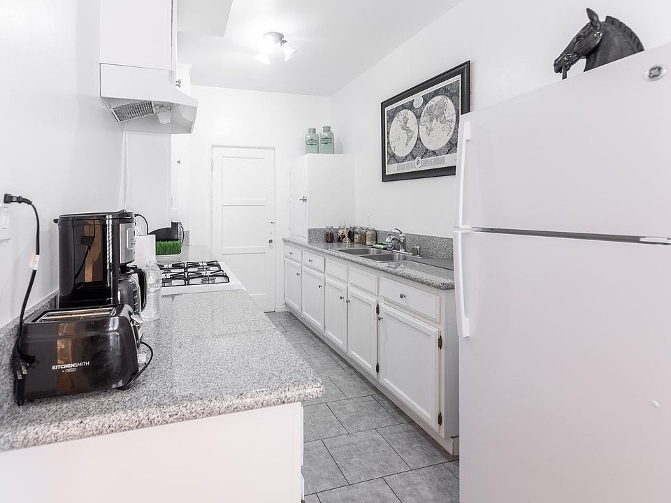 1st image of 314 N Orange Grove Ave APT 110