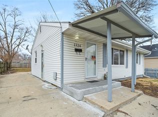 1324 E 29th St, Des Moines, IA 50317