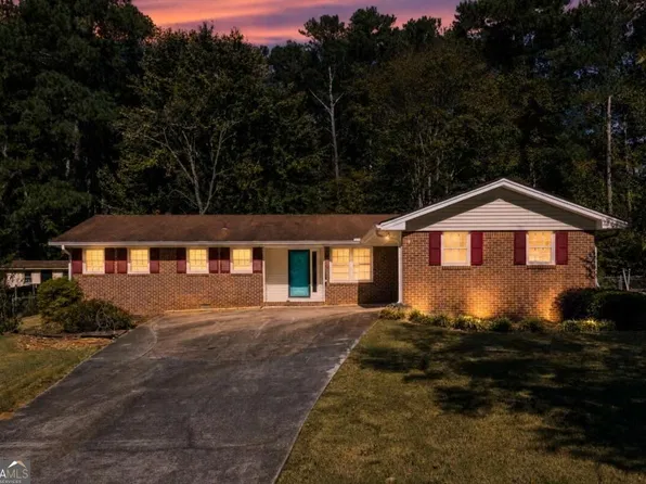 4393 Hale Pl SW, Lilburn, GA 30047
