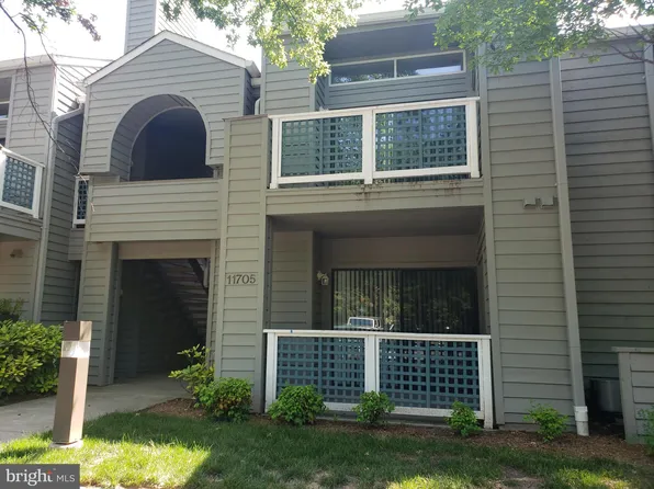 11705 Summerchase Cir #A-1705, Reston, VA 20194