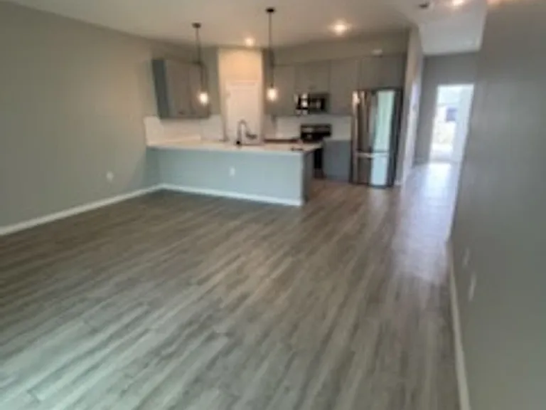 2309 NE 15th Ln — Photo 11
