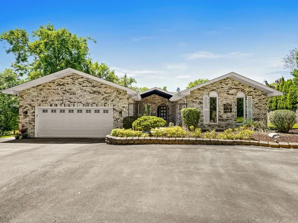 11S056 Madison St, Burr Ridge, IL 60527