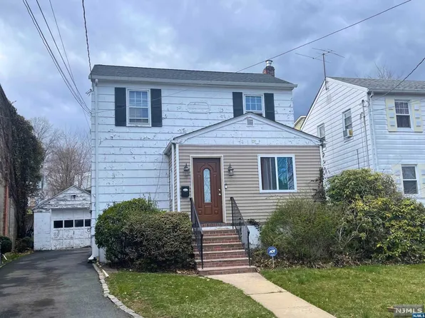 325-327 Eastern Pkwy, Newark, NJ 07106