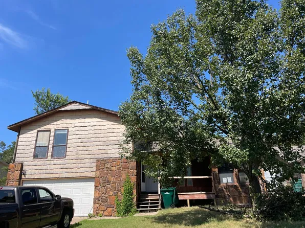 3109 Howard St, Sand Springs, OK 74063