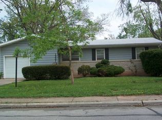 1337 W Broadmoor St, Springfield, MO 65807