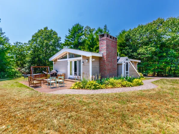 32 N Carver Road, West Wareham, MA 02576