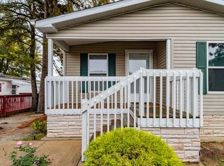 17 Pine Ridge Blvd, Whiting, NJ 08759