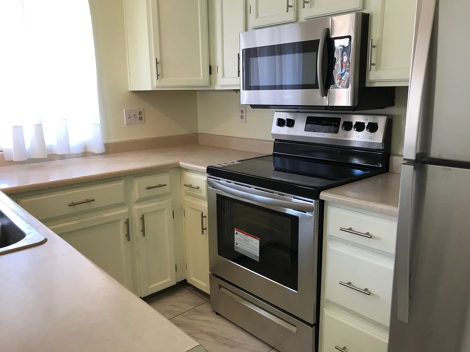 2 bed, 1088 sqft, $1,995 — Photo 2