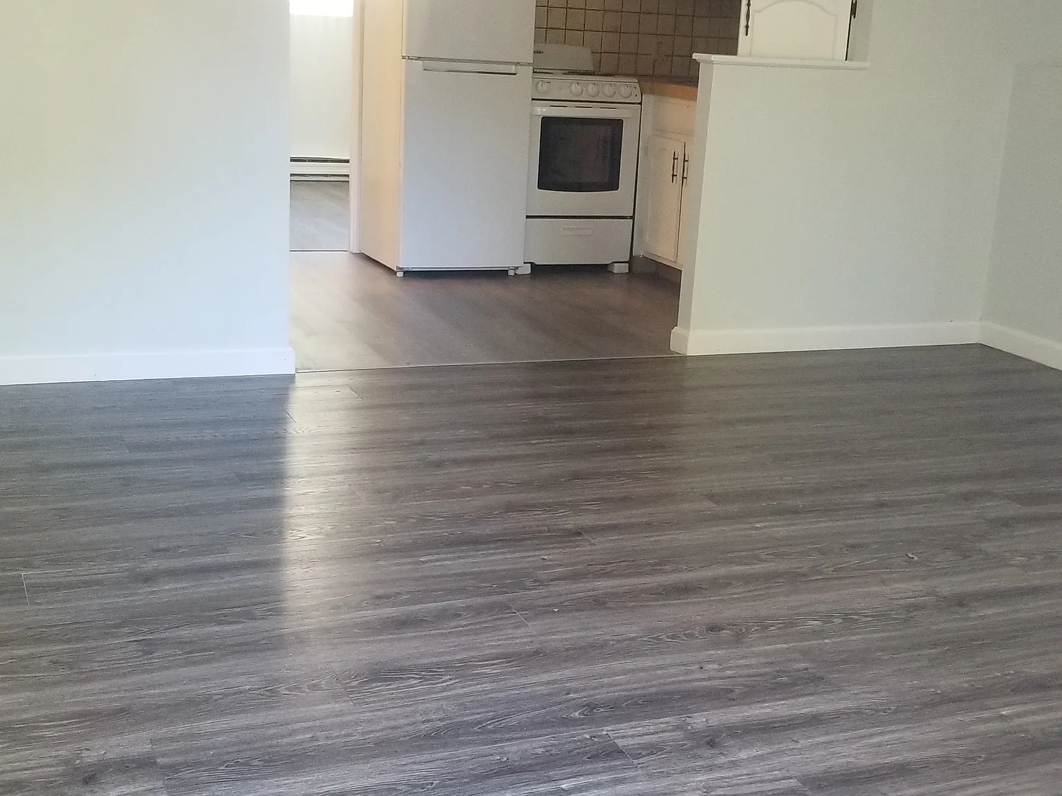 1 bed, 550 sqft, $1,525 — Photo 3
