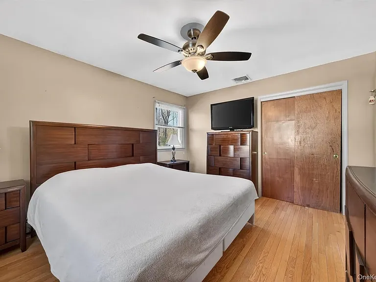 175 Barnes Rd — Photo 15