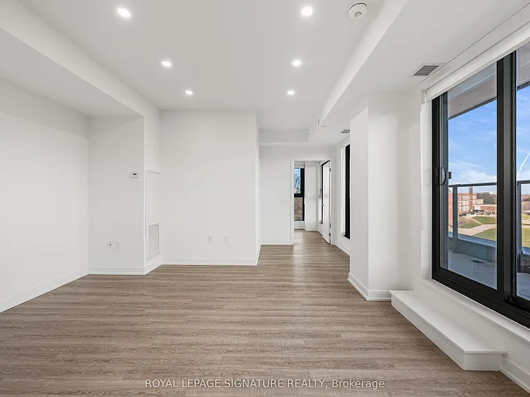 250 Lawrence Ave W #609 — Photo 11