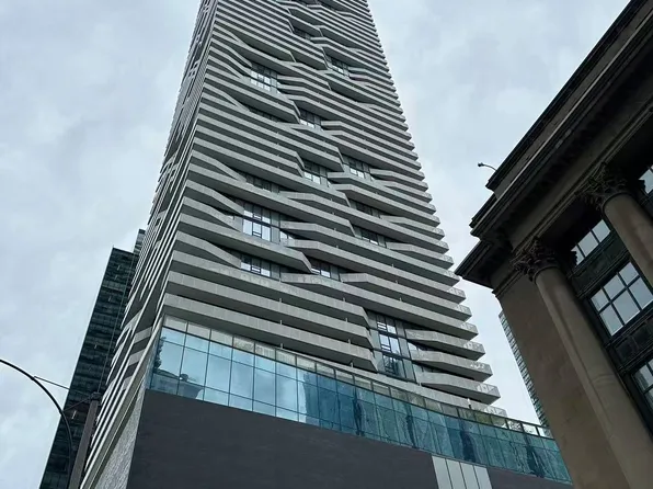 88 Harbour St, Toronto, ON