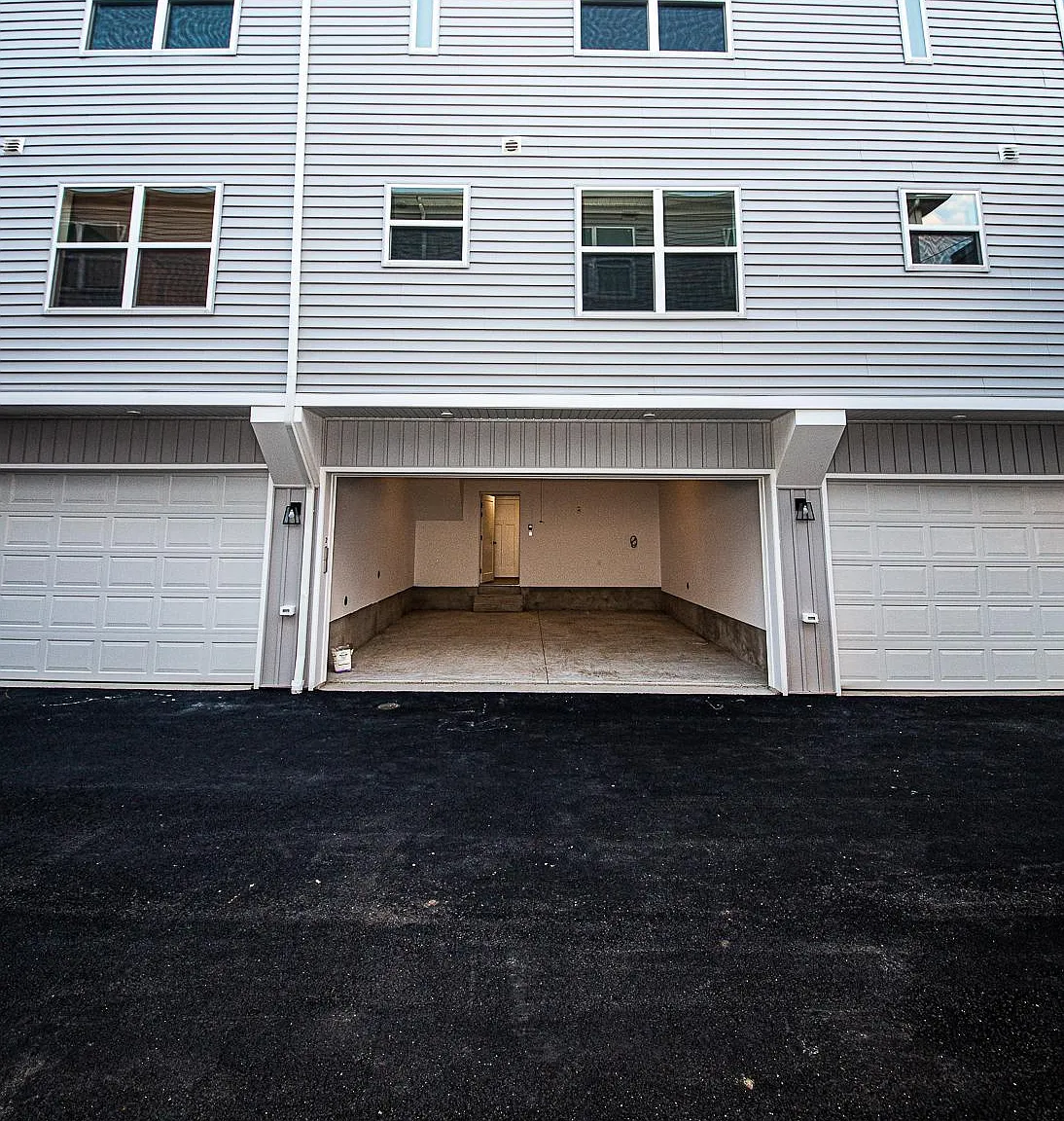 2 bed, 2.5 bath, 1444 sqft, $2,851 — Photo 1