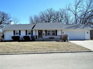 1116 N Jefferson Ave, Dixon, IL 61021