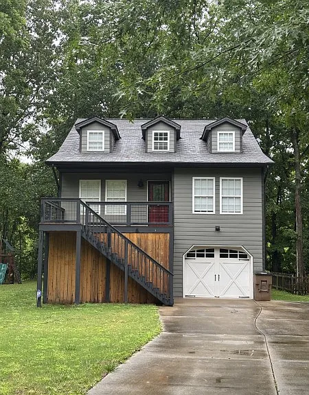 2141 Wooddale Ln — Photo 1