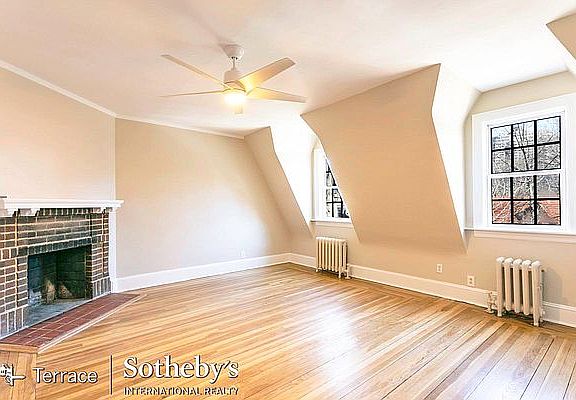 2nd image of 221 Burns St #3F