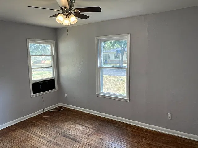 2 bed, 820 sqft, $825 — Photo 3