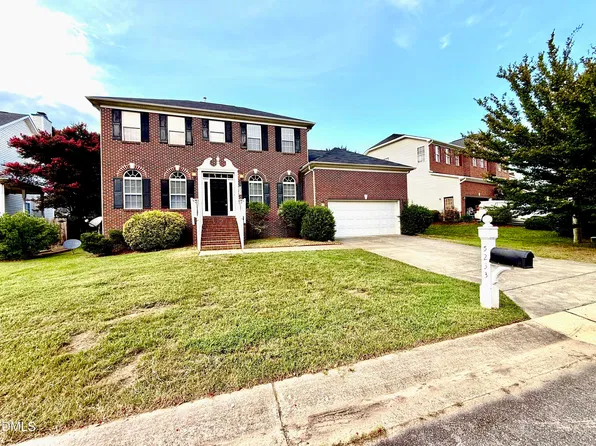 5233 Pinehall Wynd, Raleigh, NC 27604