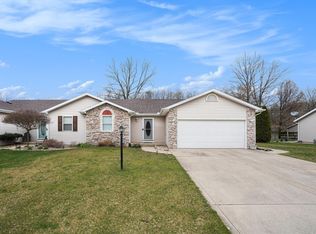 2012 Autumn Ridge Ln, Elkhart, IN 46514
