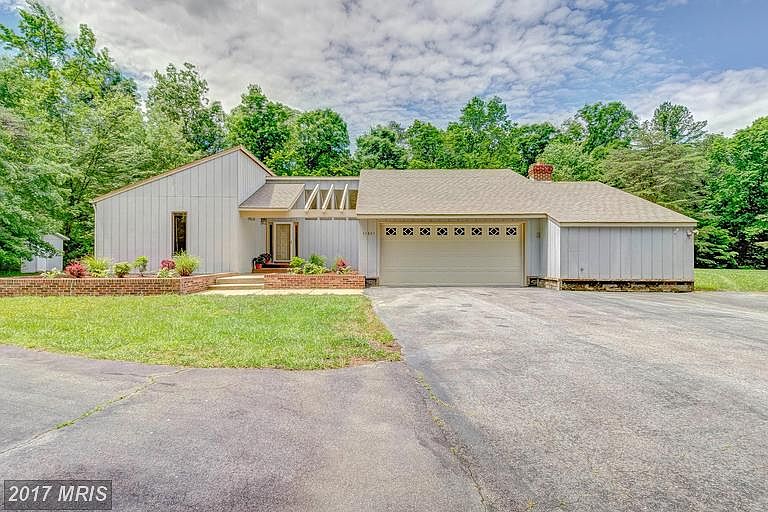 1st image of 45885 Stoney Ct