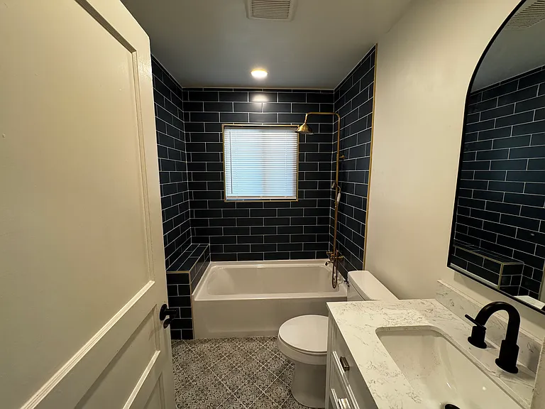 6529 Lockheed Ave — Photo 8