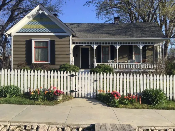 418 Main St, Arrow Rock, MO 65320