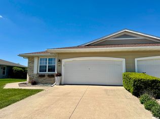 1121 Hawthorn Rdg, Macomb, IL 61455