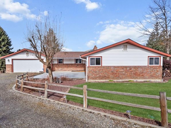 147 N Lindsey St, Tekoa, WA 99033