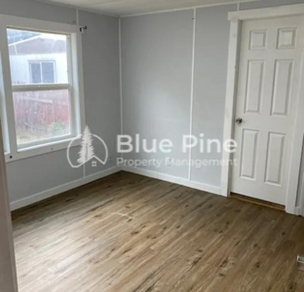 925 Wilson Ave #23 — Photo 3