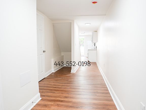4th image of 1901 N Fulton Ave #2
