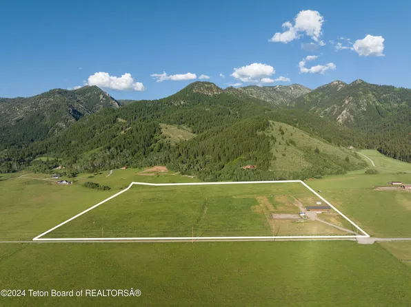 1 Elk Run, Etna, WY 83118