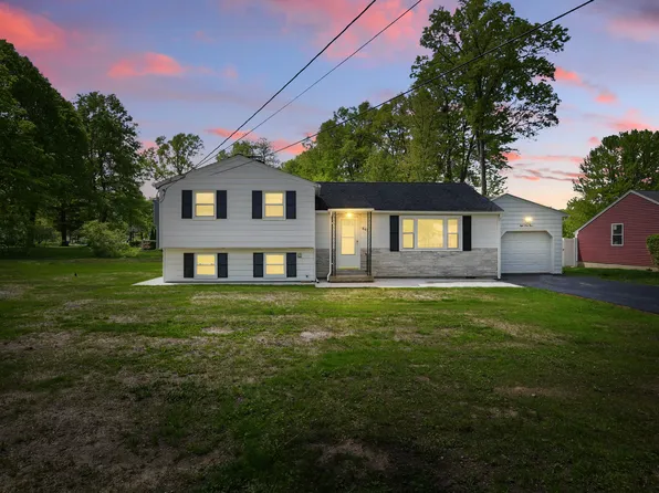 843 Overhill Drive, Suffield, CT 06078