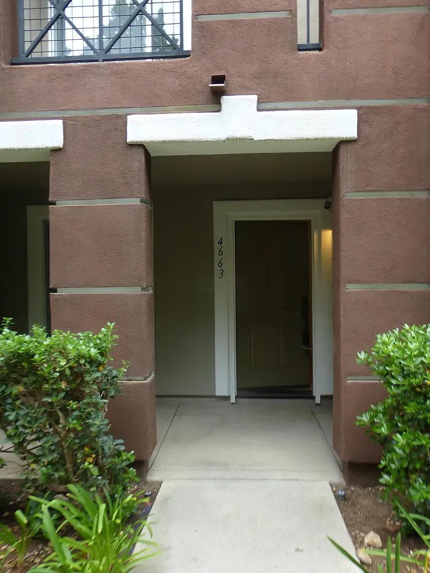 4 bed, 1675 sqft, $4,800 — Photo 2