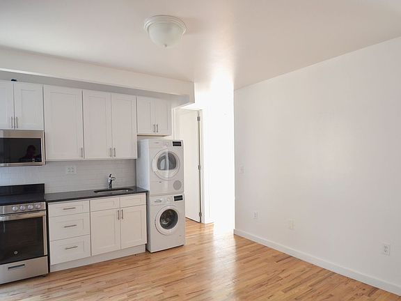 2nd image of 630 W 139th St #D3