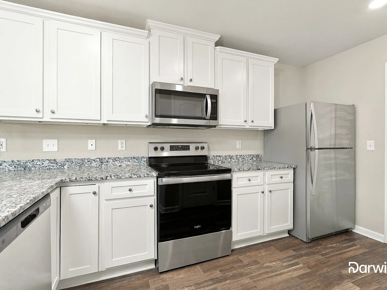 3 bed, 2.5 bath, 1690 sqft, $1,745 — Photo 3