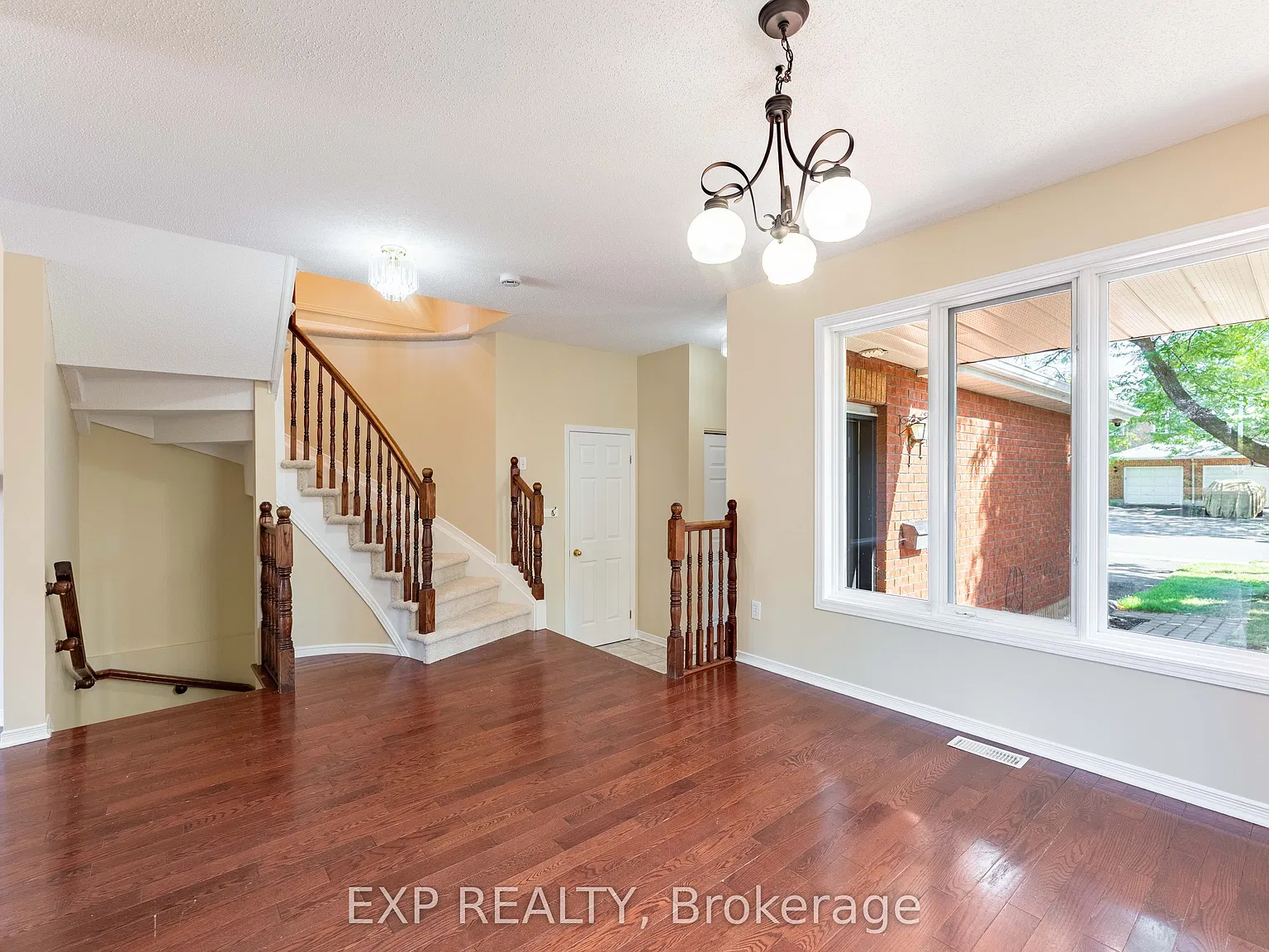 3 bed, $2,700 — Photo 3