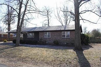 1st image of 805 Berry Ln