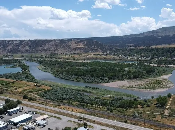 1807 Navajo Cir, Rifle, CO 81650