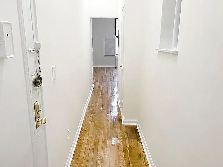 212 W 82nd St #1A — Photo 7