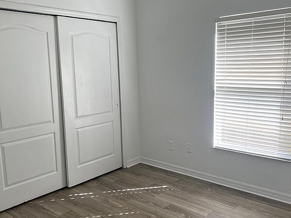 3rd image of 1204 Longville Cir