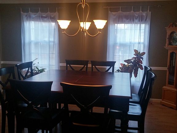 3rd image of 22976 Larkspur Ct