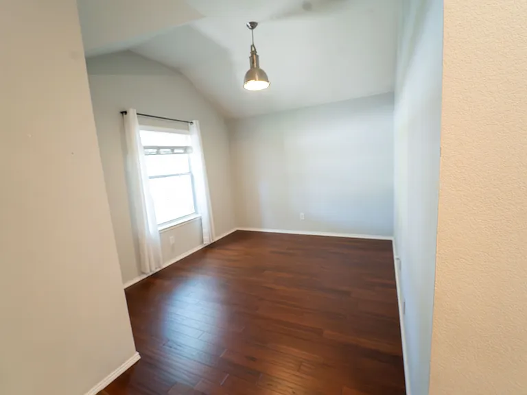 1500 Morin Dr — Photo 4