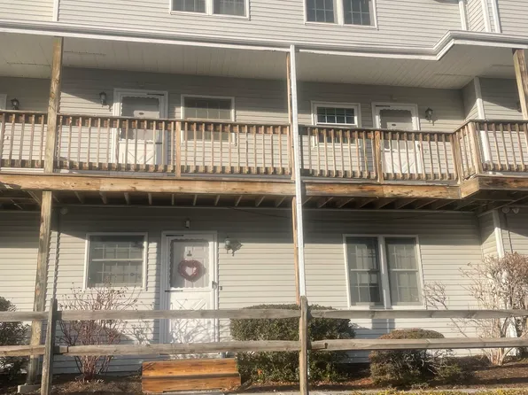 256 Washington Boulevard APT 3, Stamford, CT 06902